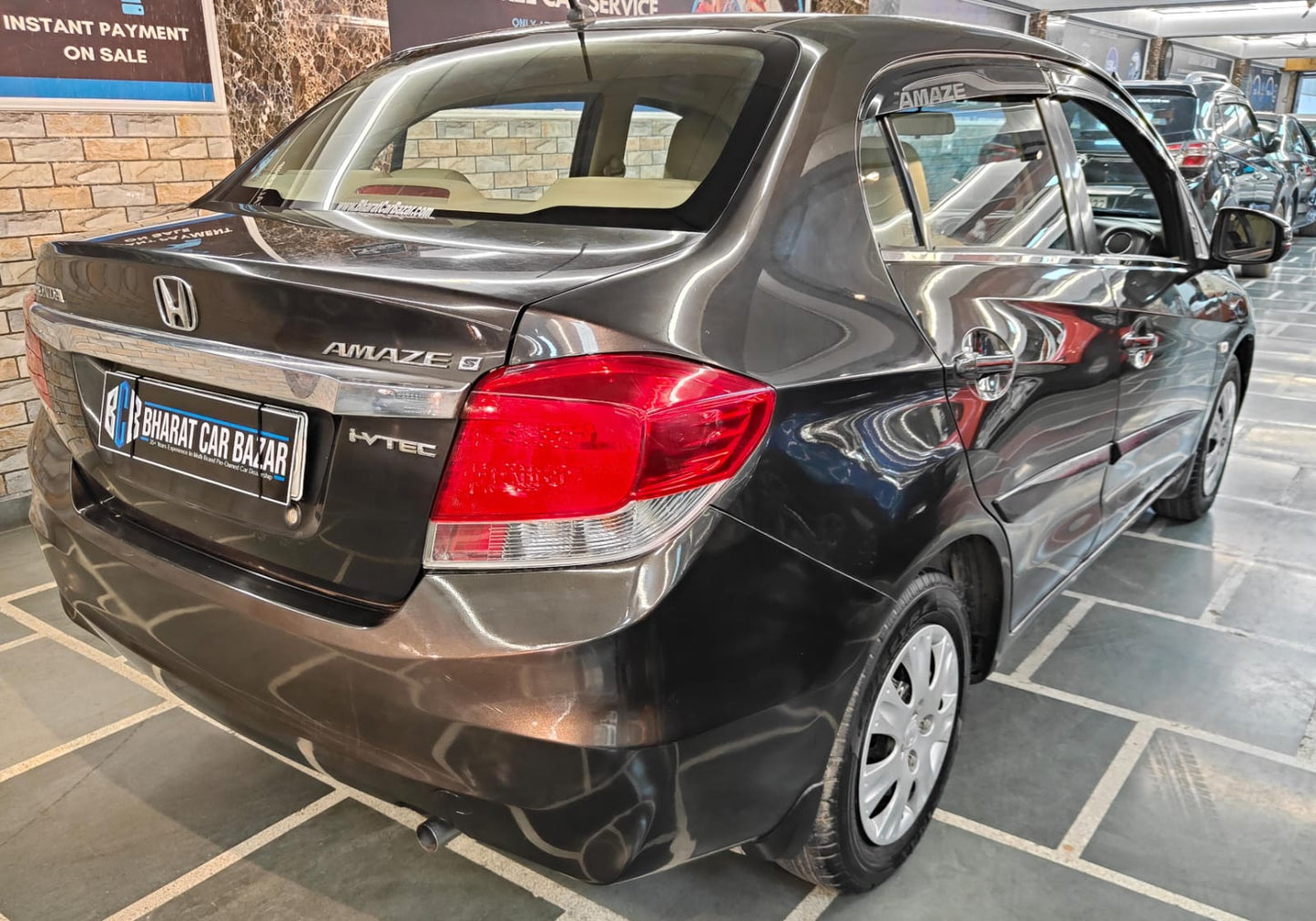 23,000 KMS HONDA AMAZE 1.2 S MT PETROL (2016)
