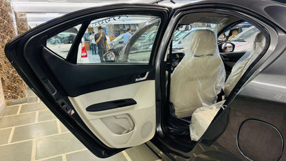 300 KMS TATA TIGOR XZ+ I-CNG (2023)