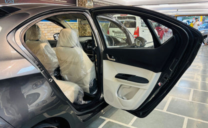 300 KMS TATA TIGOR XZ+ I-CNG (2023)