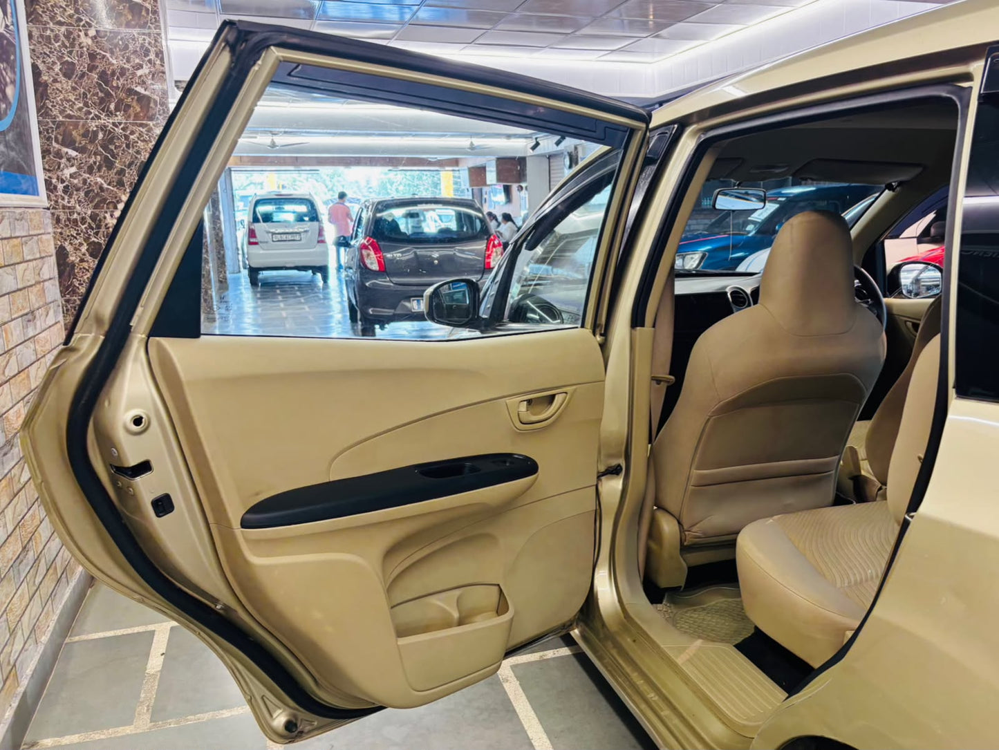 43,000 HONDA MOBILIO 1.5 S MT PETROL (2014)