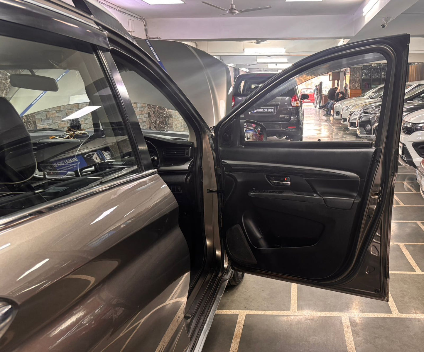 38,000 KMS MARUTI XL6 ZETA HYBRID PETROL (2020)