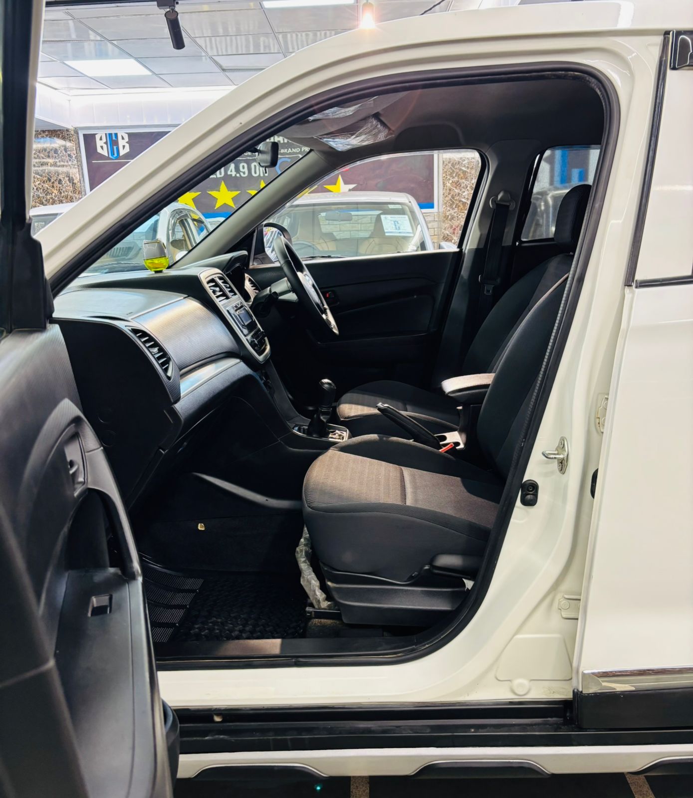 MARUTI VITARA BREZZA LXI PETROL (2021)