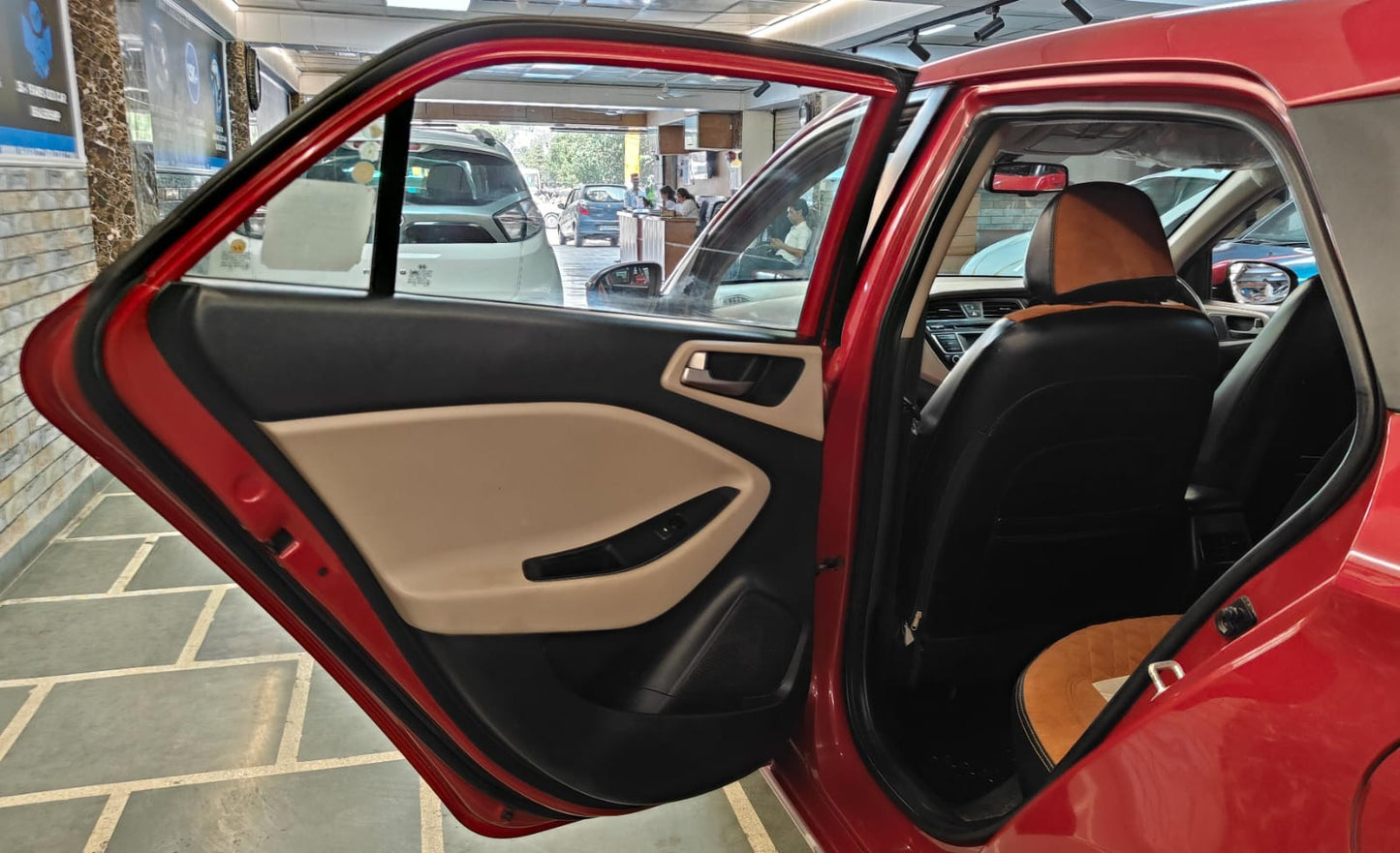 HYUNDAI I20 SPORTZ (O) 1.2 PETROL (2015)