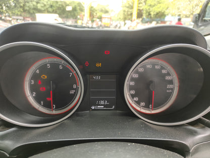 11,000 KMS MARUTI SWIFT VXI PETROL (2024)