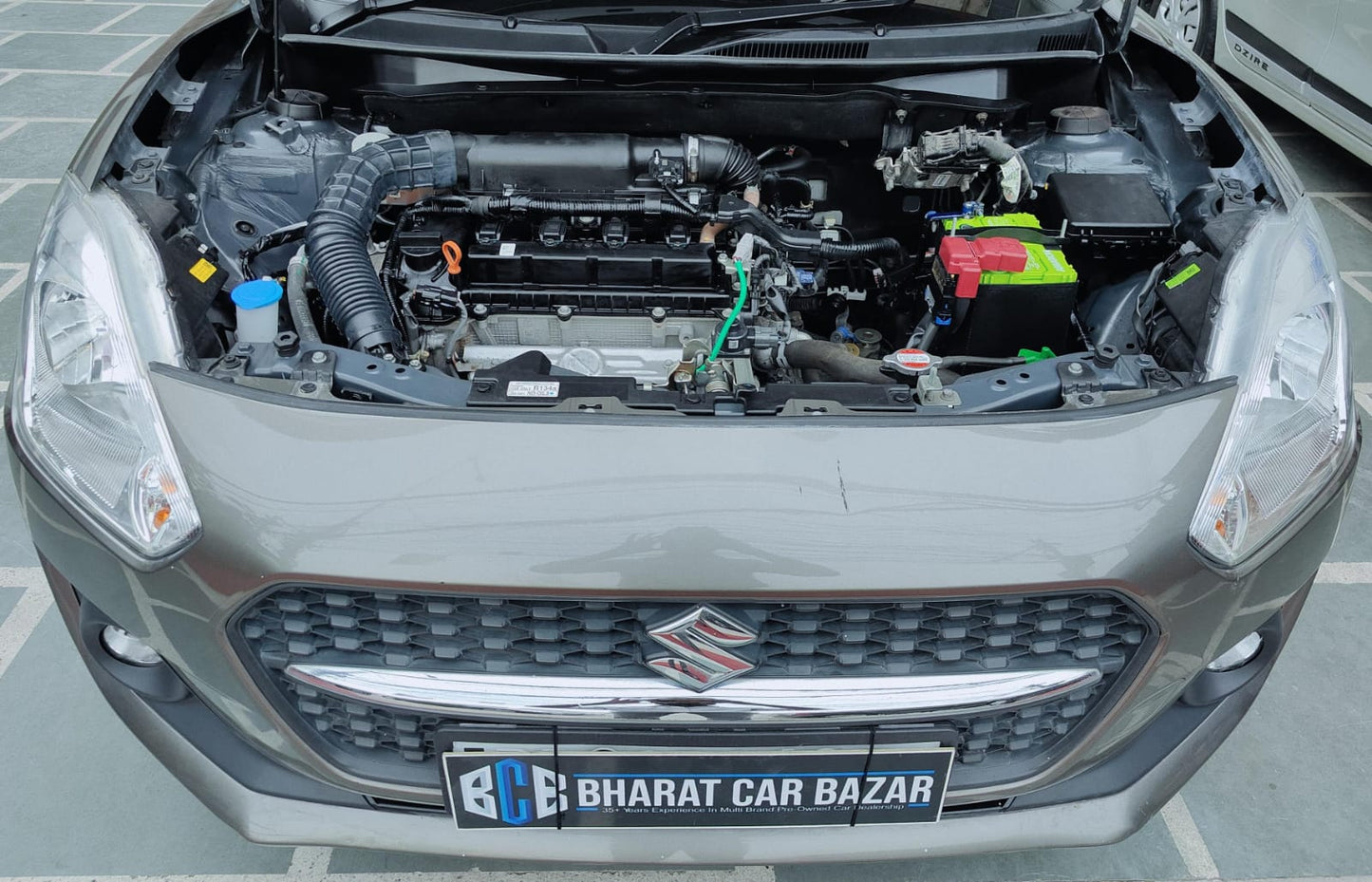 11,000 KMS MARUTI SWIFT VXI PETROL (2024)