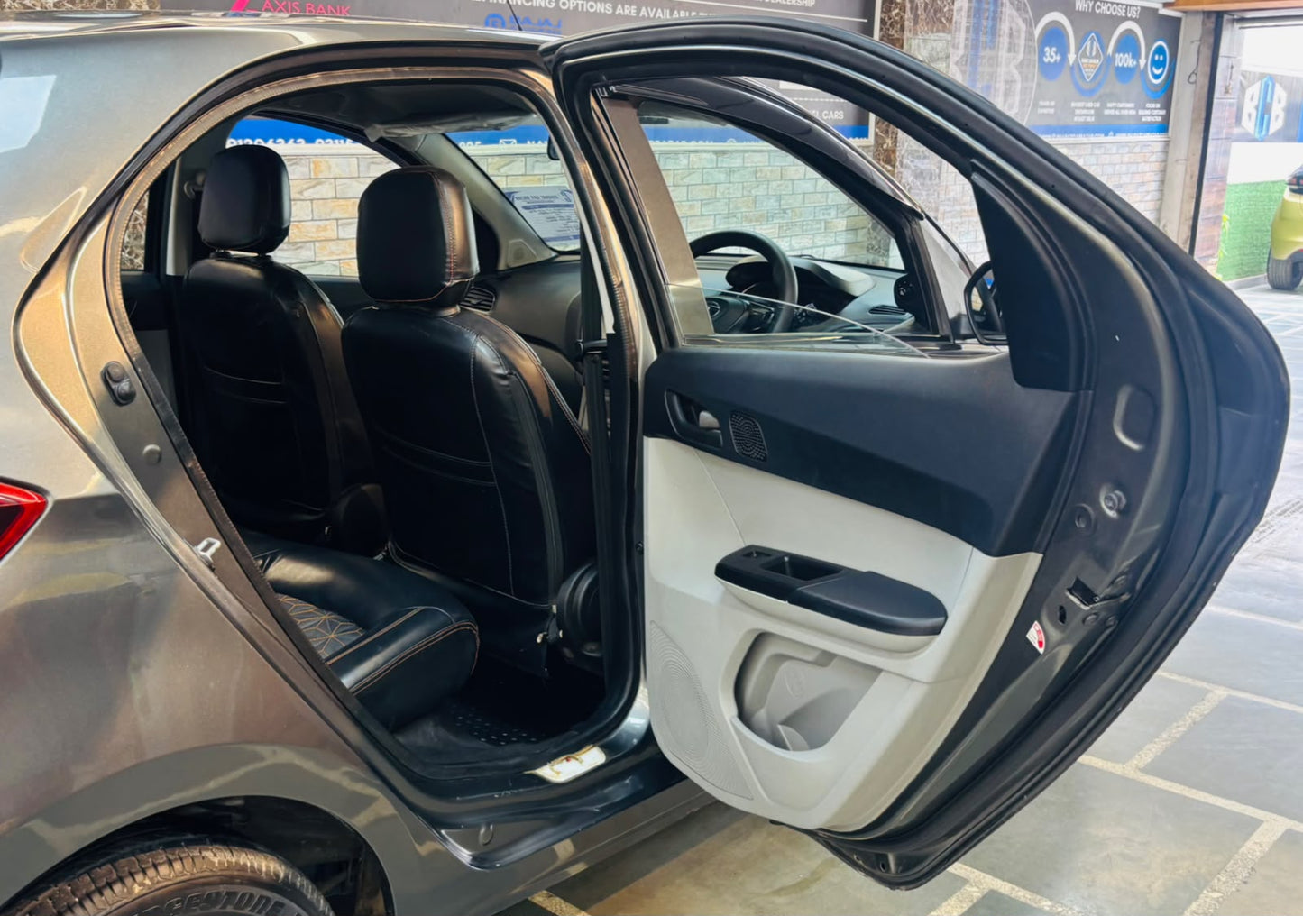 34,000 KMS TATA TIAGO 1.2 XT RTN PETROL (2020)