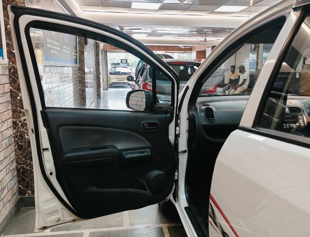 MARUTI RITZ LXI PETROL (2013)
