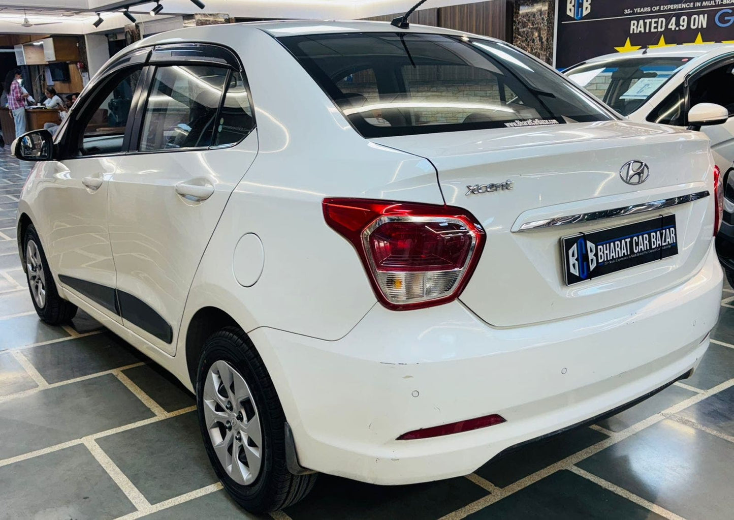43,000 KMS HYUNDAI XCENT S PETROL (2015)