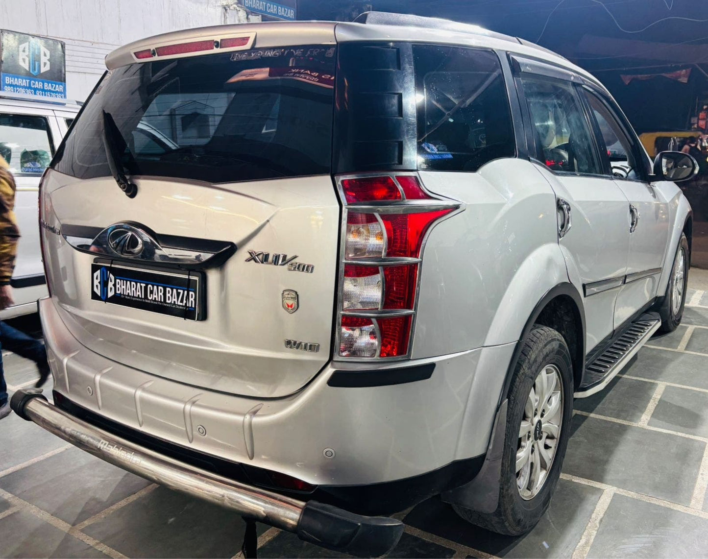 MAHINDRA XUV W10 DIESEL (2016)