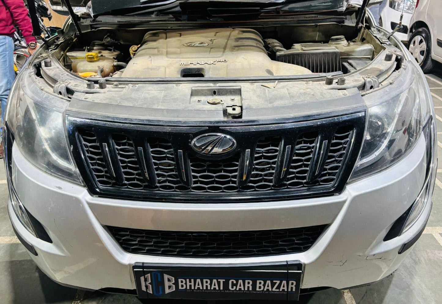 MAHINDRA XUV W10 DIESEL (2016)