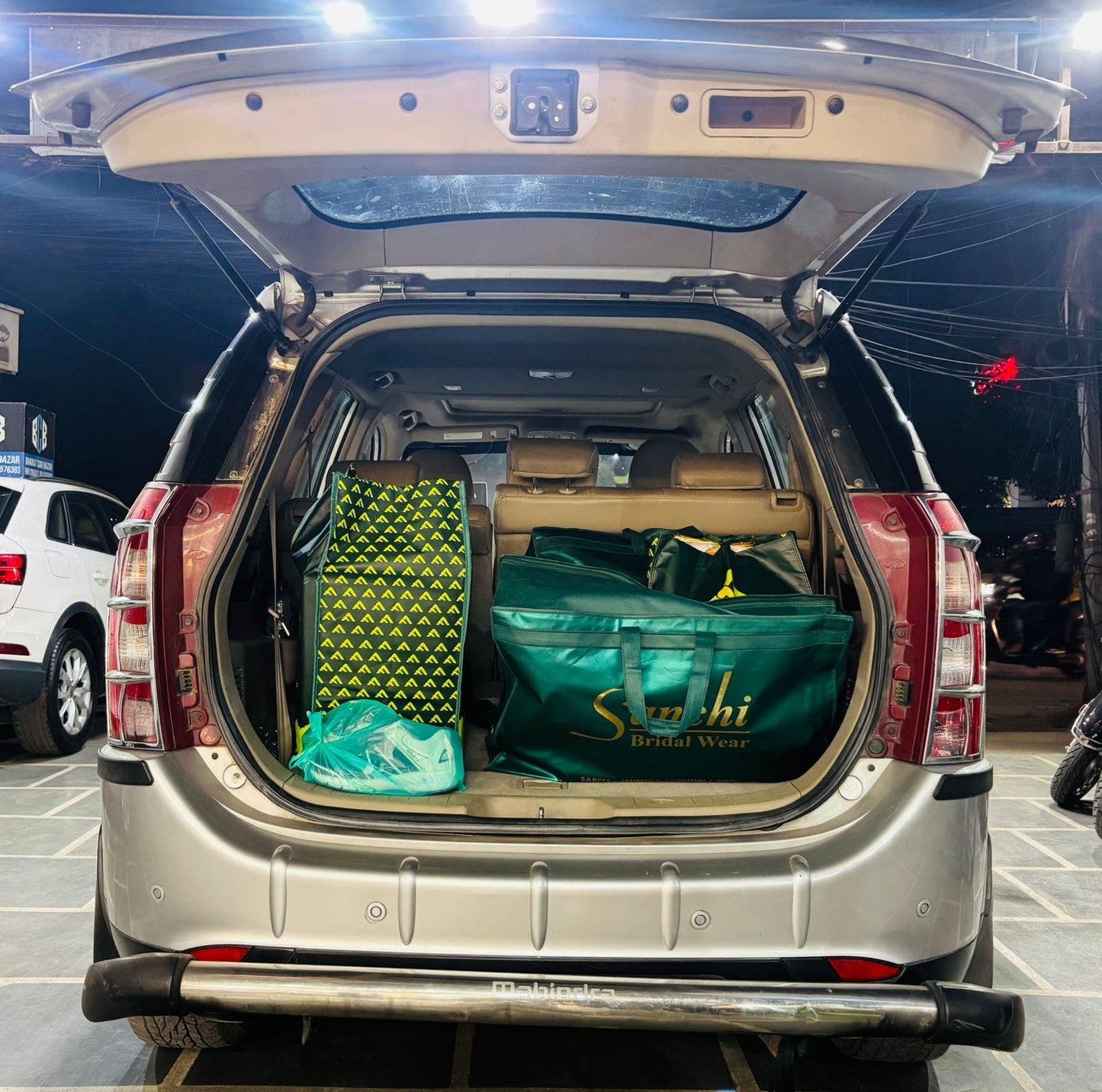 MAHINDRA XUV W10 DIESEL (2016)