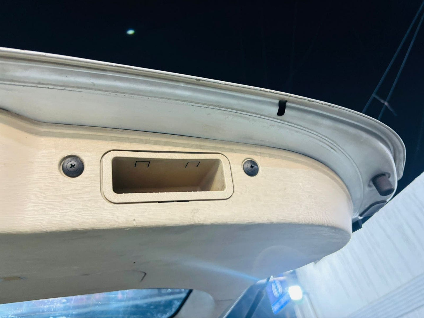 MAHINDRA XUV W10 DIESEL (2016)