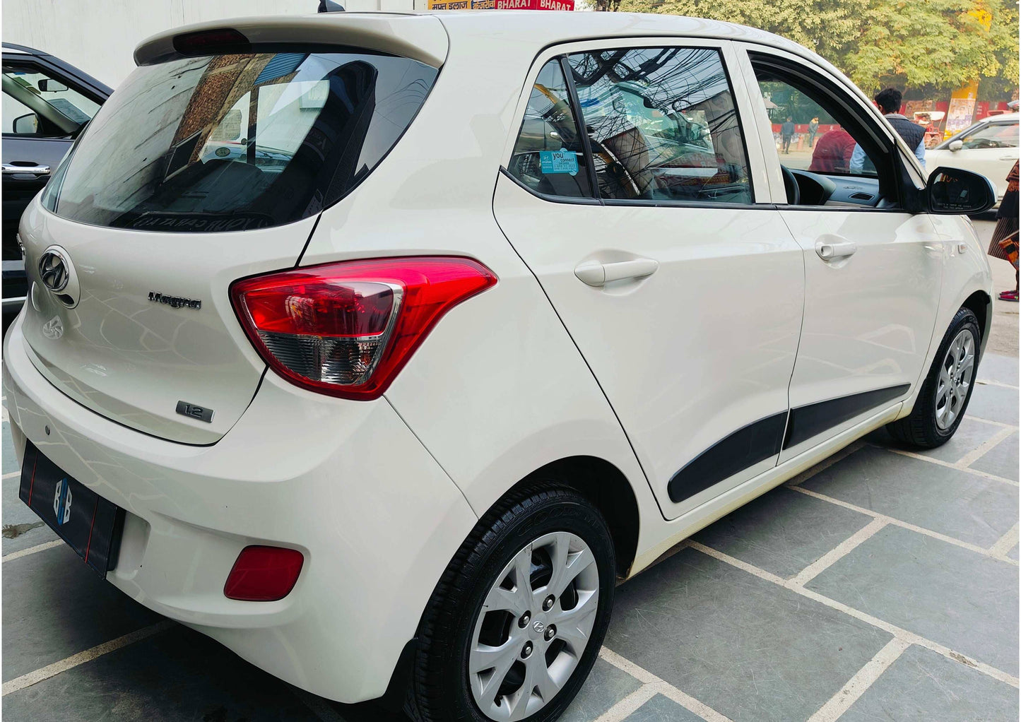 19,000 KMS HYUNDAI GRAND I10 MAGNA PETROL (2015)