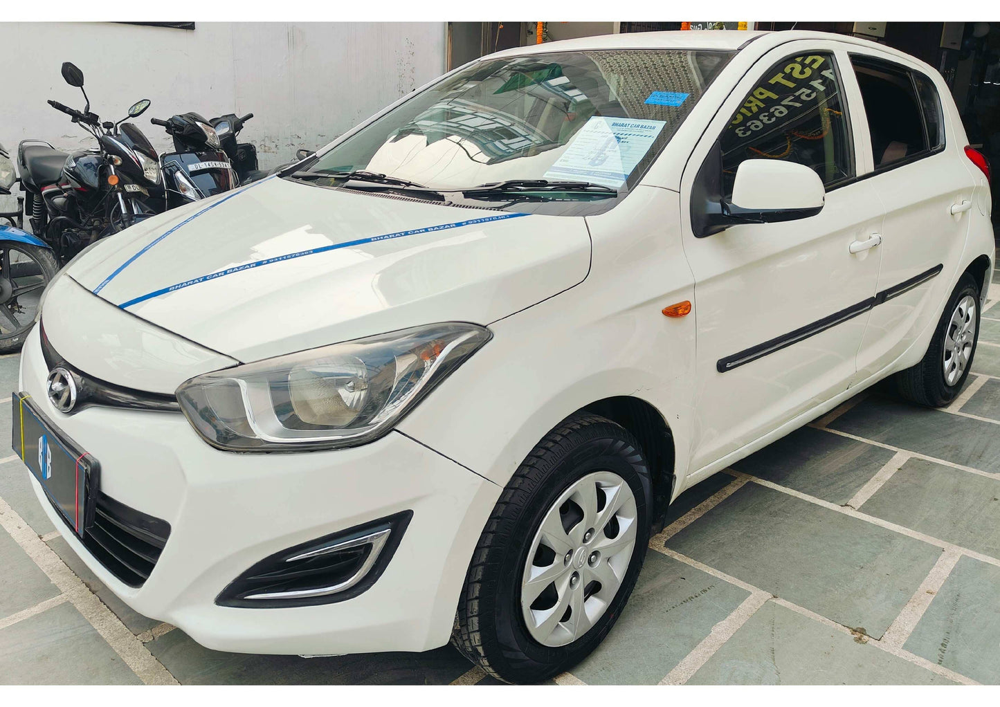 HYUNDAI I20 MAGNA CNG (2012)