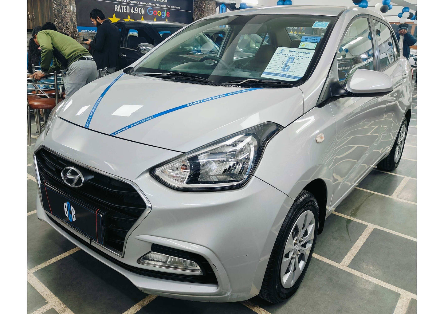 8,000 KMS HYUNDAI XCENT E+ PETROL (2017)