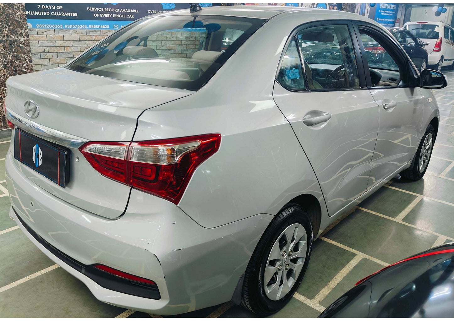 8,000 KMS HYUNDAI XCENT E+ PETROL (2017)