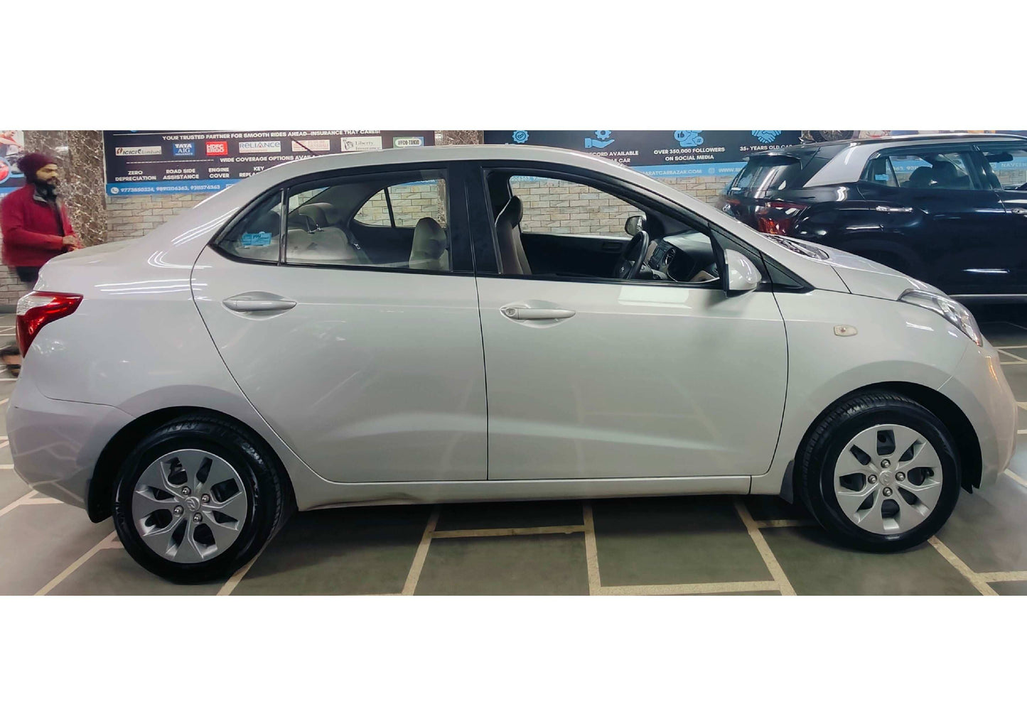 8,000 KMS HYUNDAI XCENT E+ PETROL (2017)