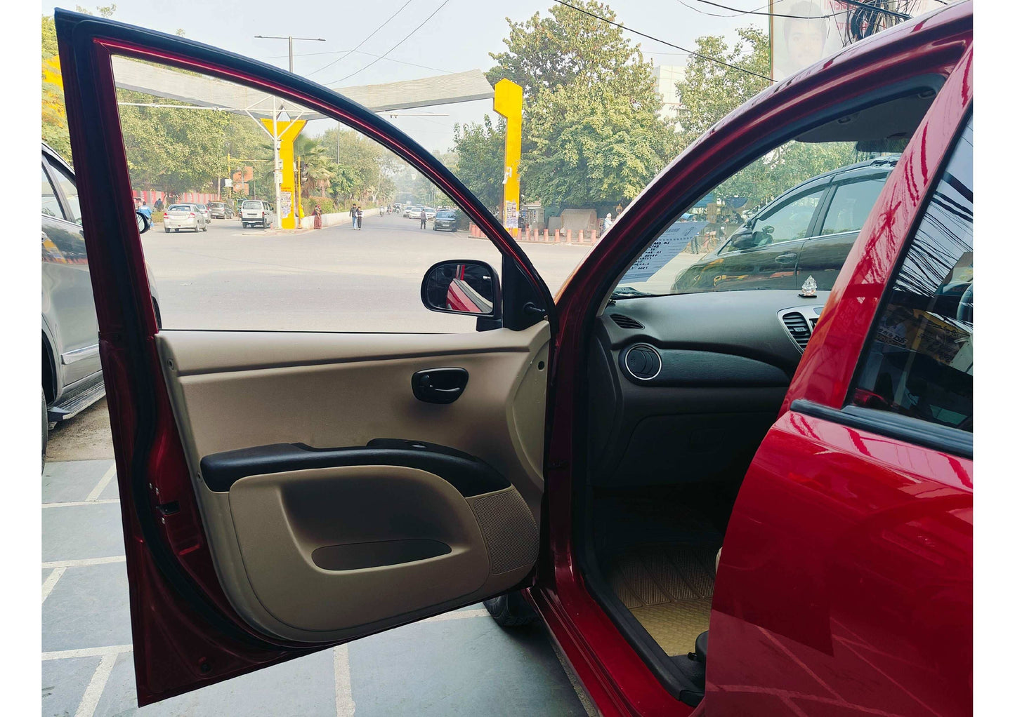 42,000 KMS HYUNDAI I10 ERA PETROL (2013)