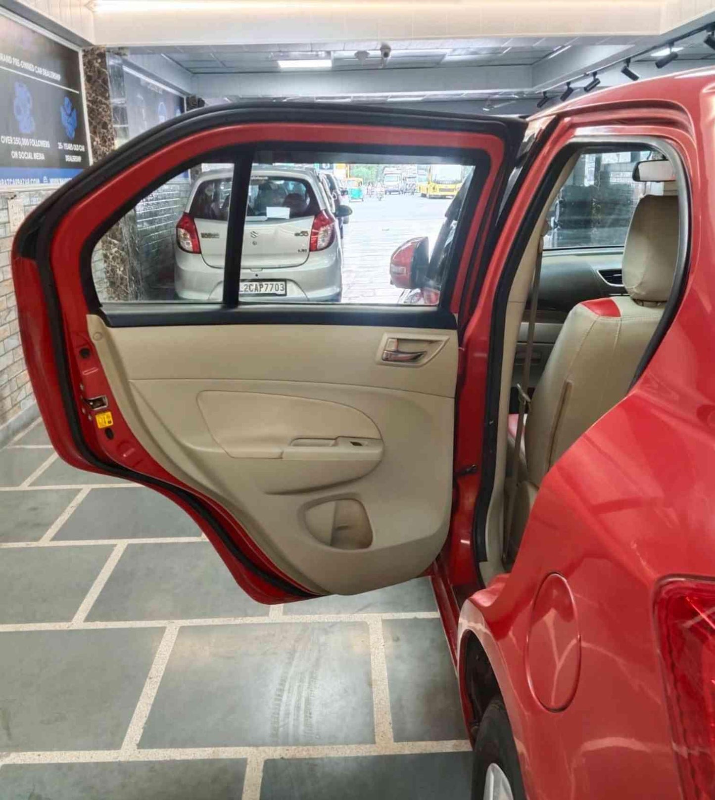 48,000 KMS MARUTI DZIRE VXI PETROL (2012)