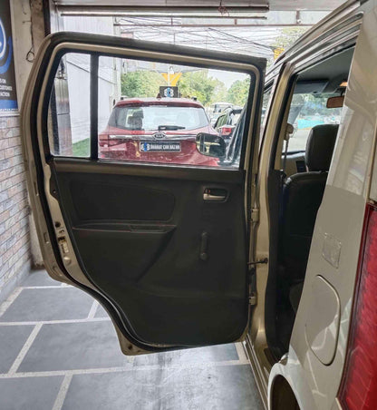 32,000 KMS MARUTI WAGONR LXI GREEN CNG (2011)