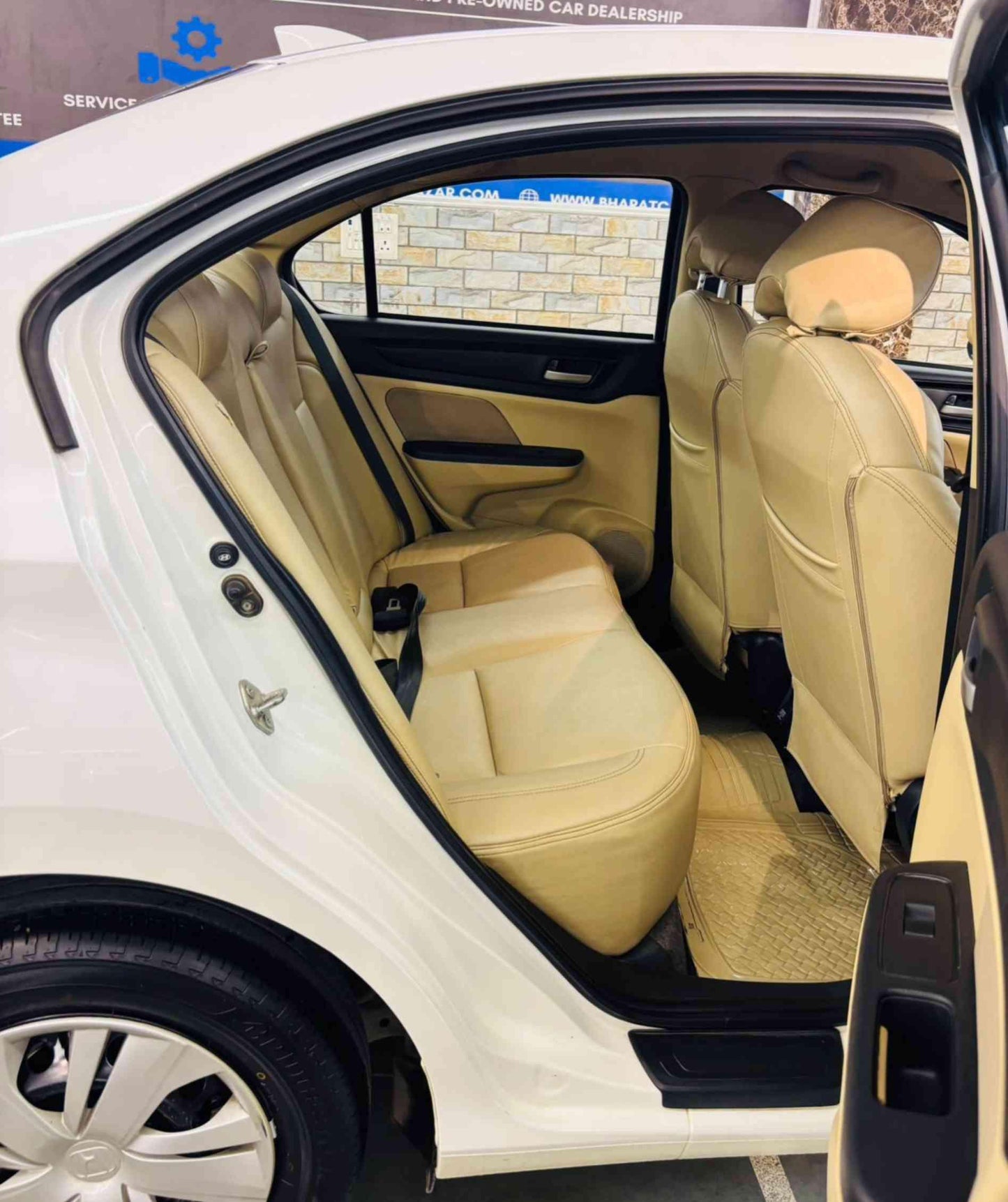 42,000 KMS HONDA AMAZE 1.2 S MT PETROL (2019)