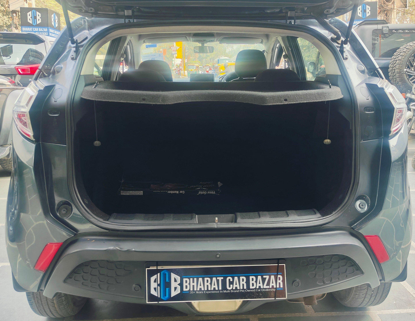 TATA NEXON XM 1.2 PETROL (2018)