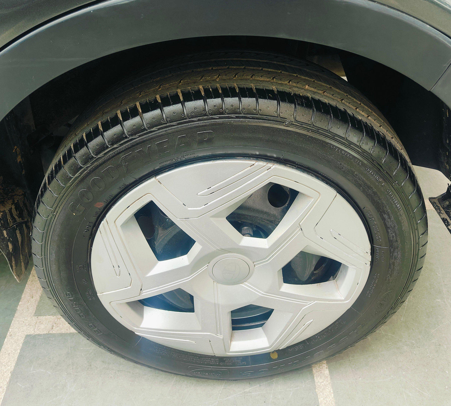 TATA NEXON XM 1.2 PETROL (2018)