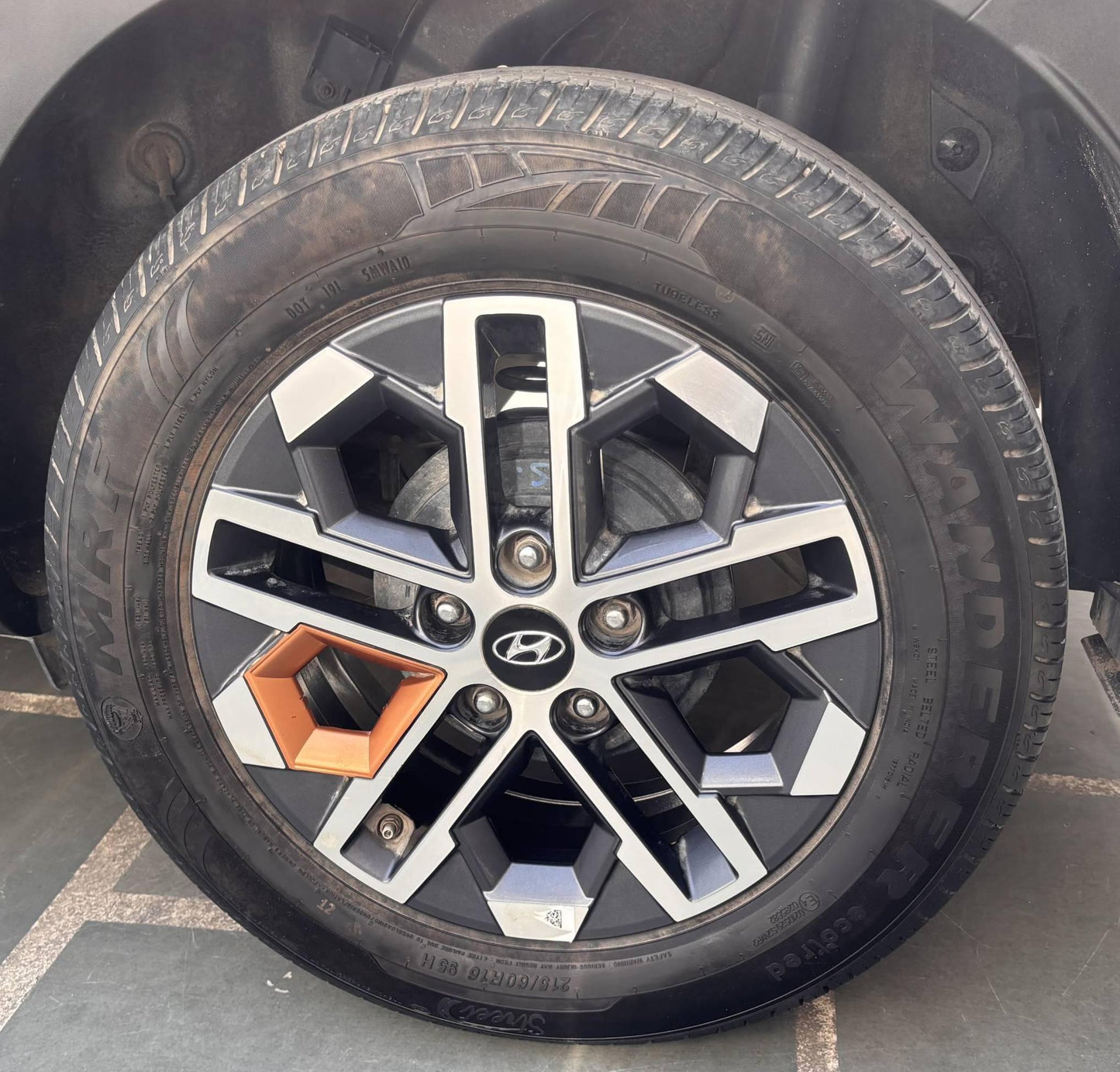 12,000 KMS HYUNDAI VENUE SX 1.0 PETROL (2025)