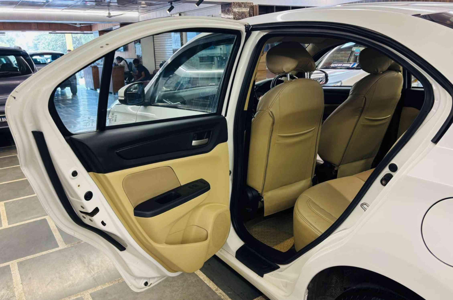 42,000 KMS HONDA AMAZE 1.2 S MT PETROL (2019)