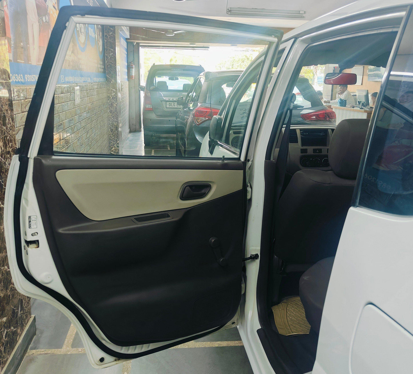 MARUTI ZEN ESTILO LXI PETROL (2010)