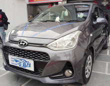 Load image into Gallery viewer, 35,000 KMS ONLY HYUNDAI GRAND I10 1.2 MAGNA PETROL (2017)
