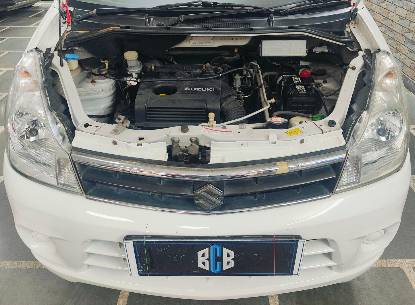 MARUTI ZEN ESTILO LXI PETROL (2010)