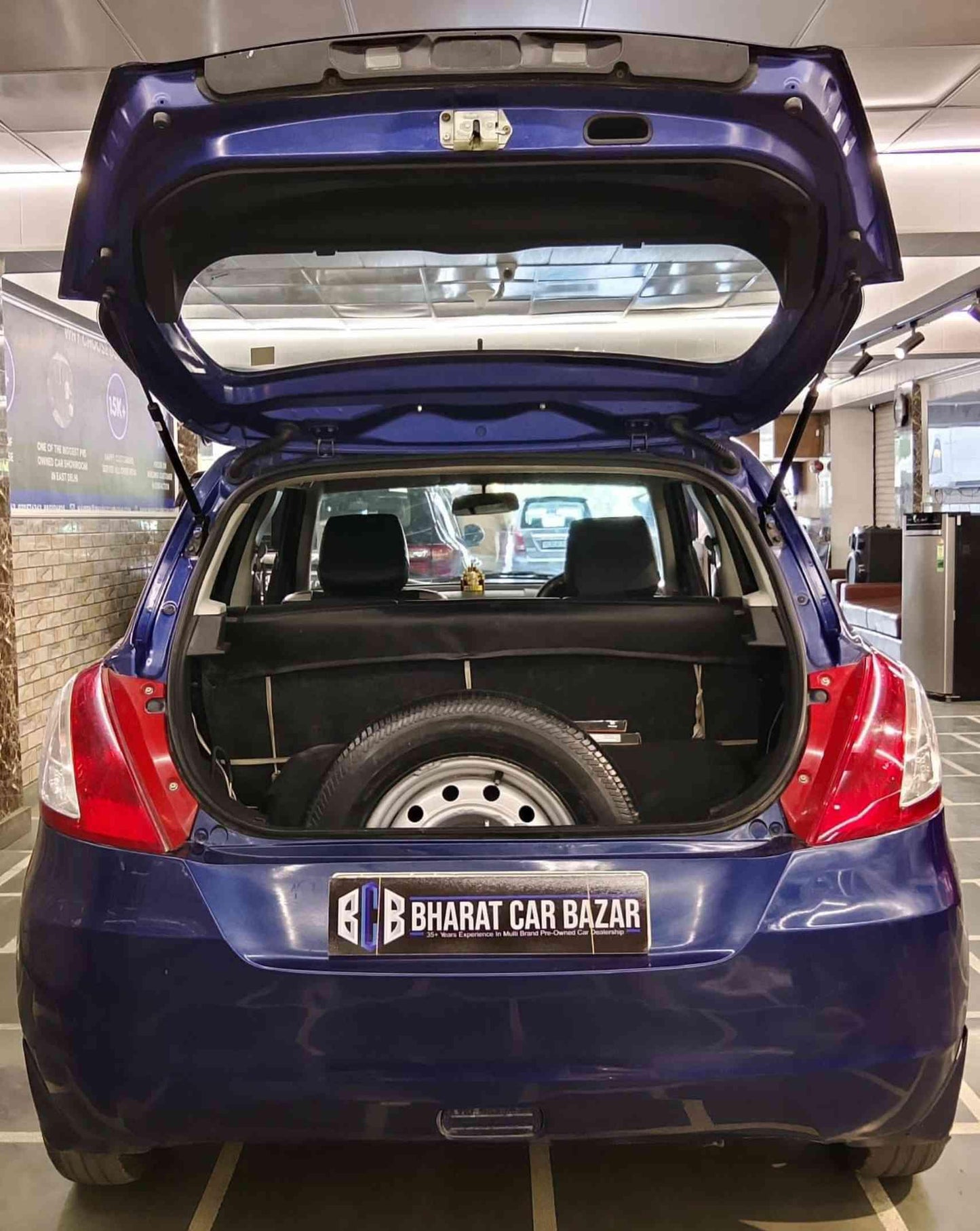 MARUTI SWIFT LXI PETROL (2012)
