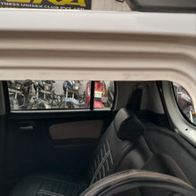 Load image into Gallery viewer, MARUTI WAGONR LXI GREEN CNG (2017)

