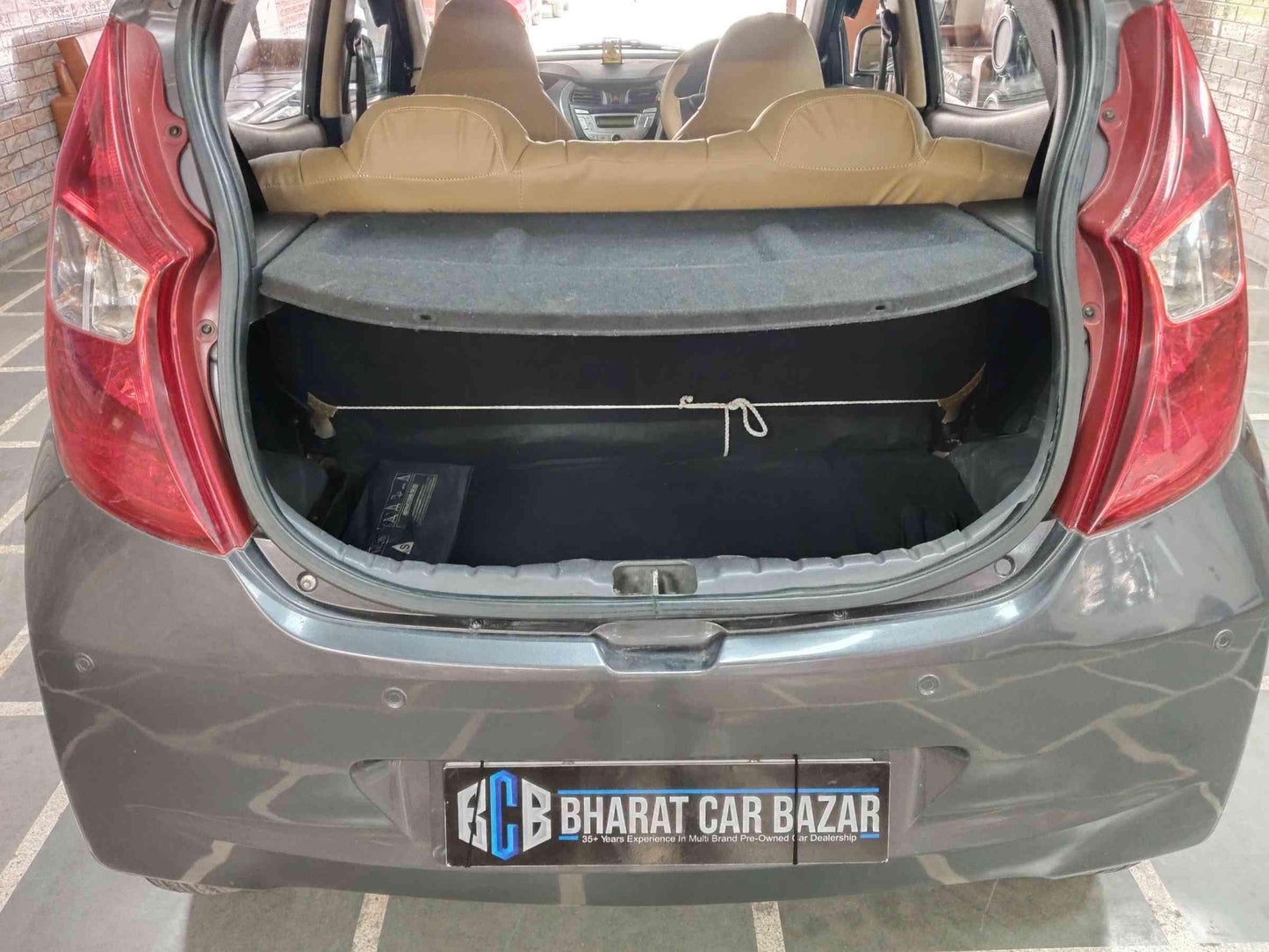 34000 KMS HYUNDAI EON MAGNA+ PETROL ( 2018)