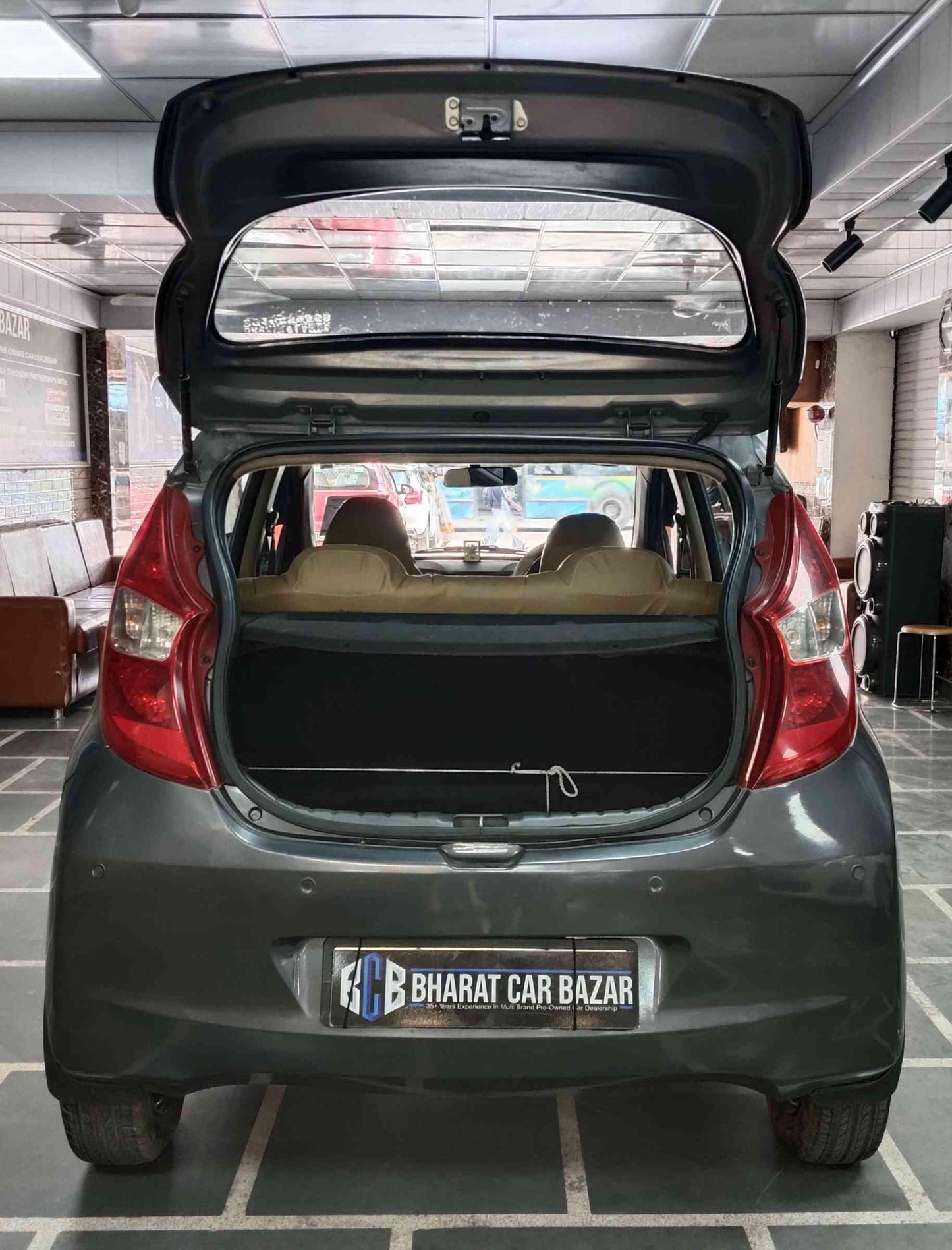 34000 KMS HYUNDAI EON MAGNA+ PETROL ( 2018)