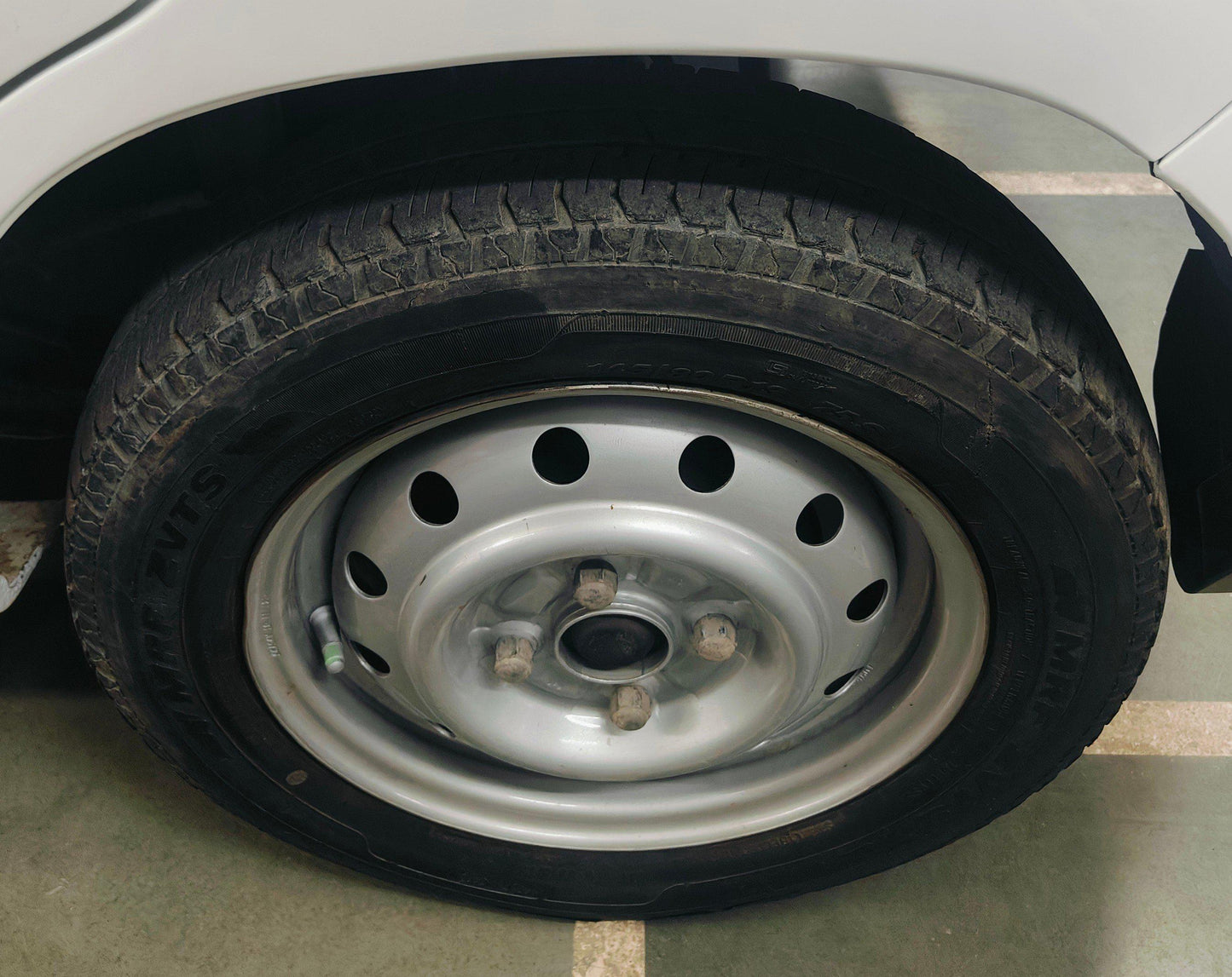 MARUTI ZEN ESTILO LXI PETROL (2010)