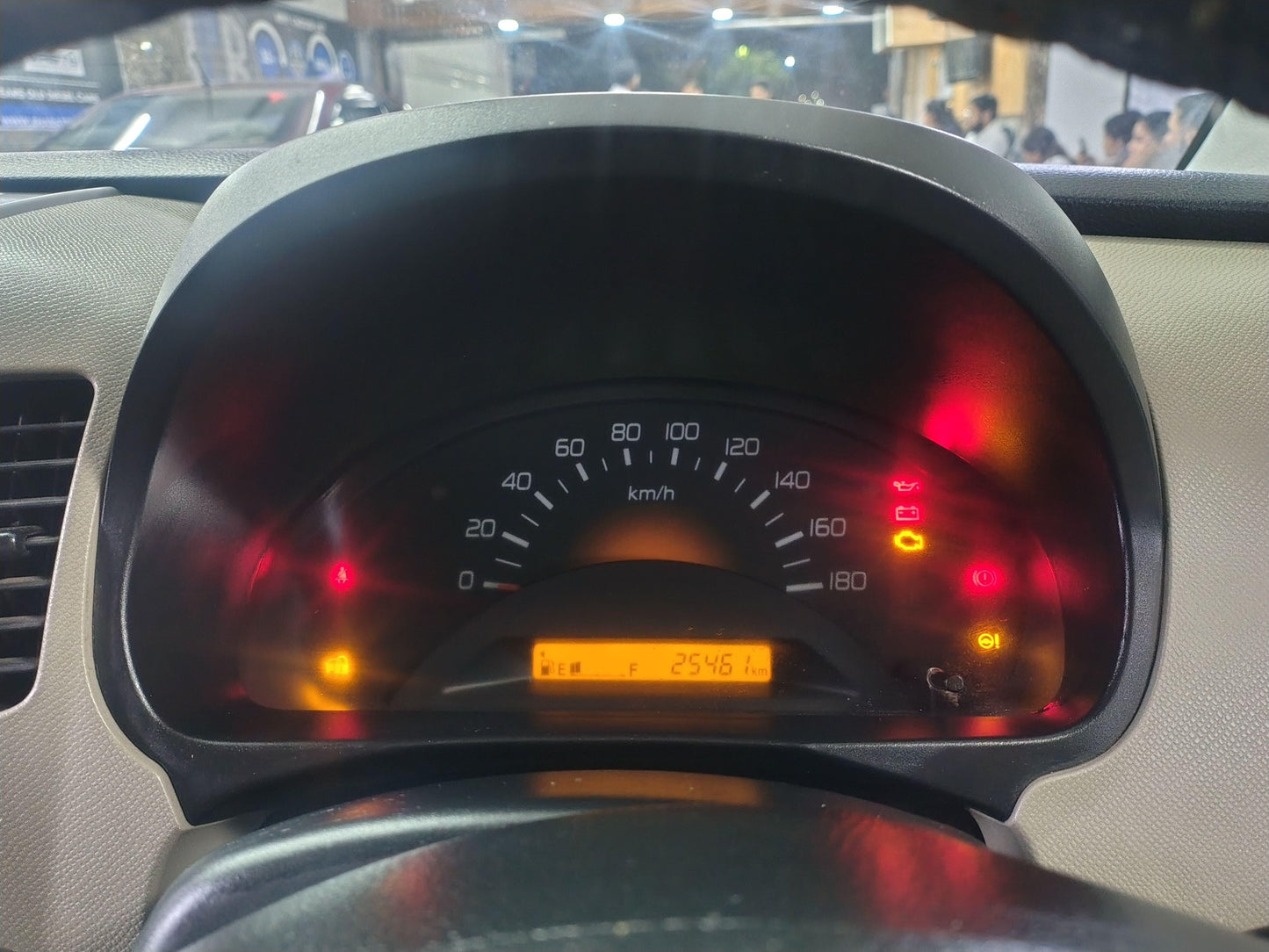 26,000 KMS MARUTI WAGONR LXI PETROL (2016)