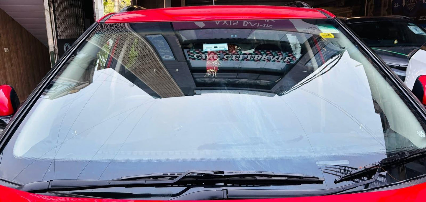 43,000 KMS MAHINDRA XUV 300 W8 DIESEL (2019)
