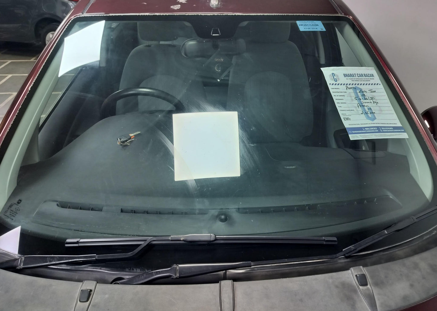 30,000 KMS FIAT PUNTO EMOTION PETROL (2014)