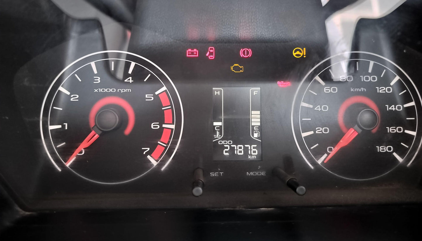 27,000 KMS MAHINDRA KUV 100 K2 PETROL (2016)