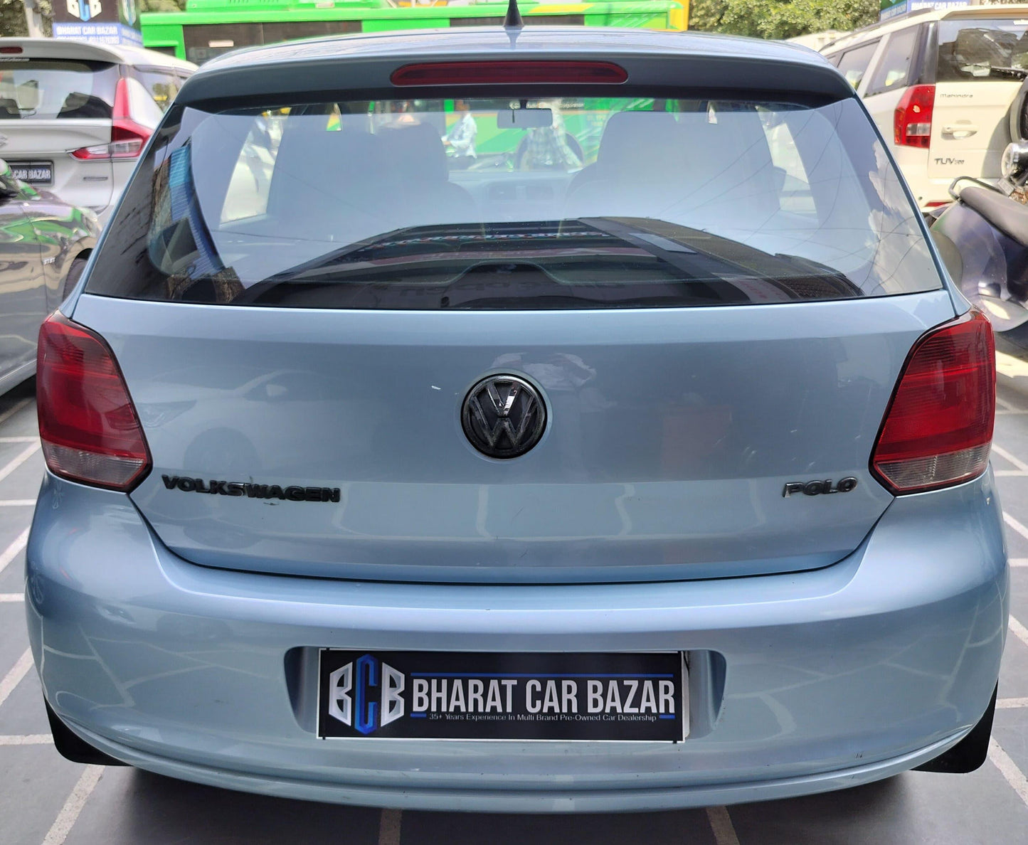 12,000 KMS VOLKSWAGEN POLO COMFORT LINE PETROL (2011)