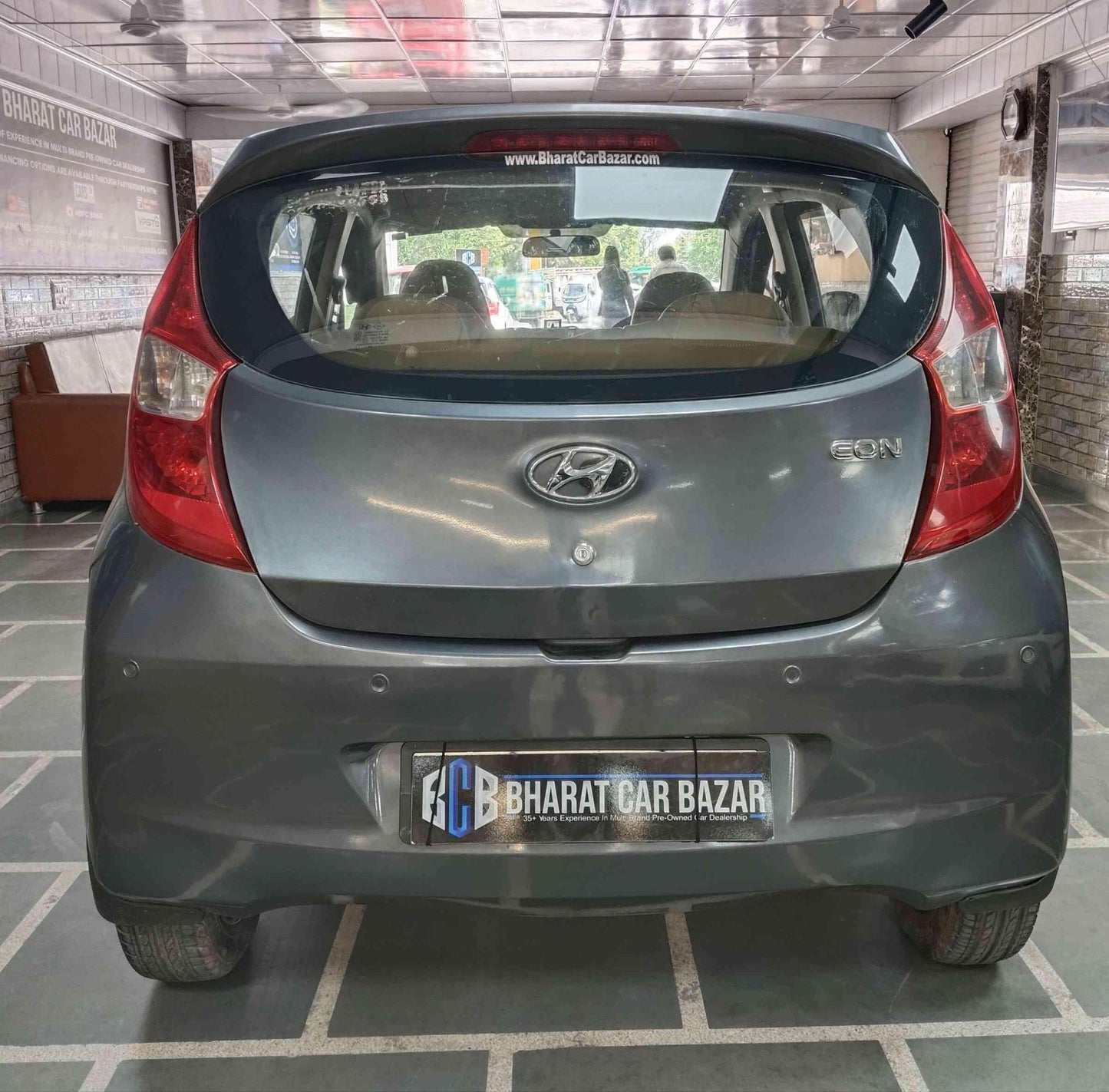 34000 KMS HYUNDAI EON MAGNA+ PETROL ( 2018)