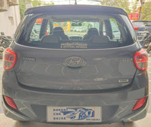 Load image into Gallery viewer, HYUNDAI GRAND I10 MAGNA DIESEL (2015)
