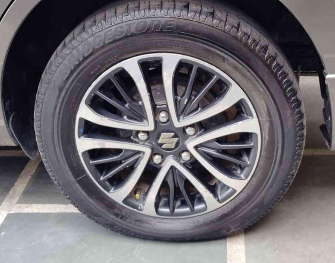 MARUTI ERTIGA ZXI (O) GREEN CNG (2023)