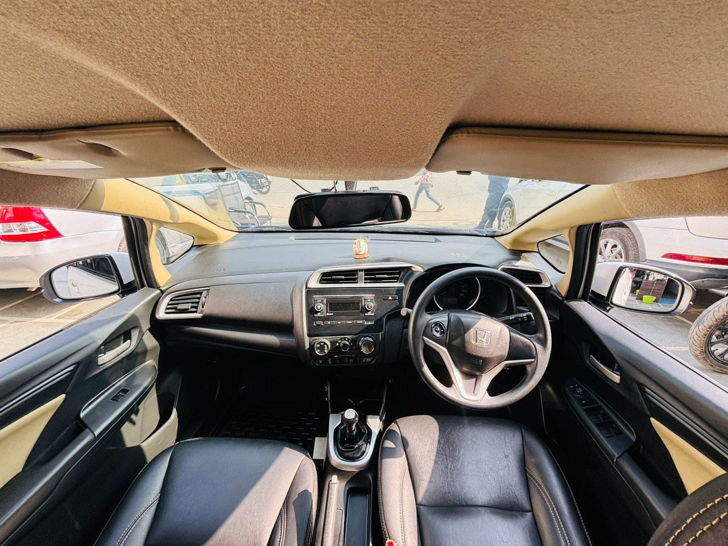 22,000 KMS HONDA JAZZ 1.2 S MT PETROL (2017)