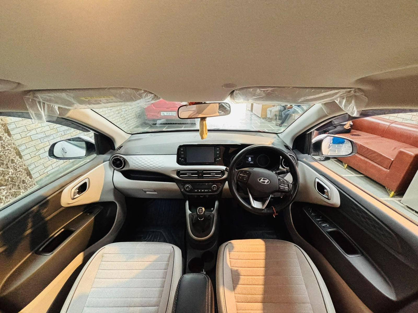 14,000 KMS HYUNDAI GRAND I10 NIOS 1.2 SPORTZ MT KAPPA PETROL (2025)