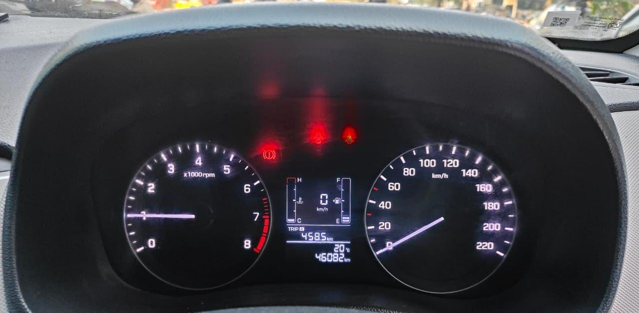 46,000 KMS HYUNDAI CRETA E+ PETROL (2017)