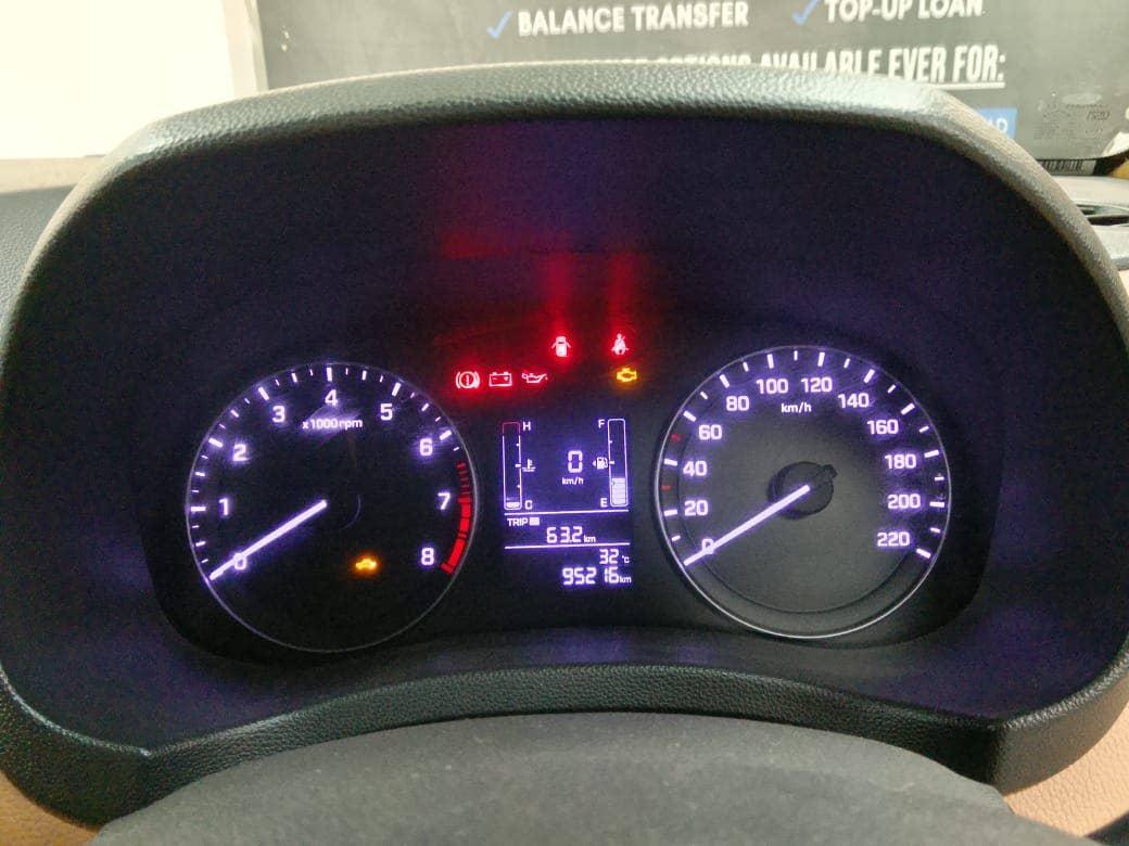 HYUNDAI CRETA 1.6 VTVT PETROL (2016)