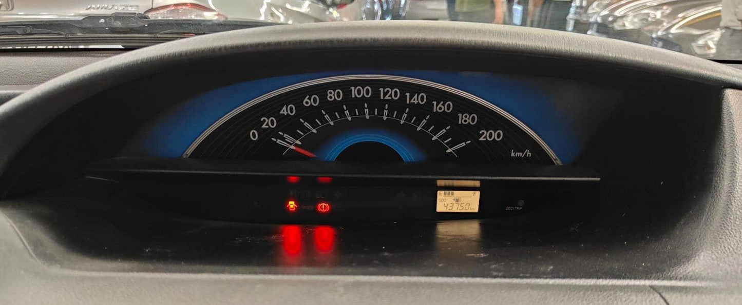 43,000 KMS TOYOTA ETIOS LIVA 1.2 PETROL (2013)
